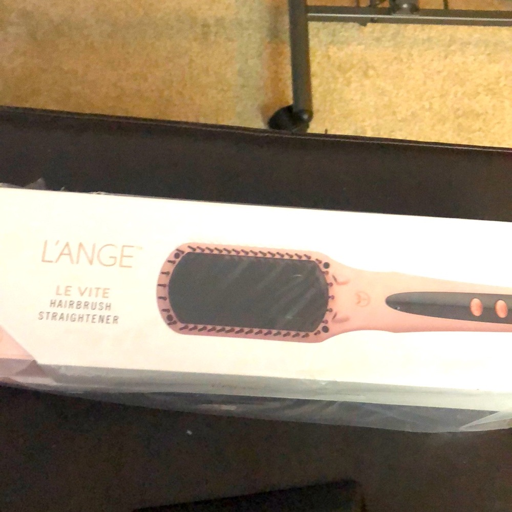 L’ange Le Vite Hairbrush Straightener